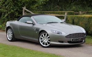 Aston Martin DB9 Volante 2004 года (UK)
